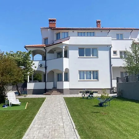 Mara Póla