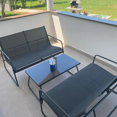 Mara Apartment