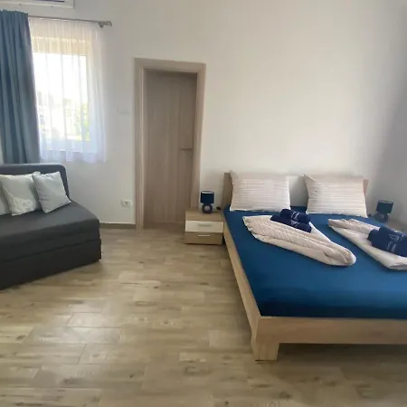 Mara Apartment *